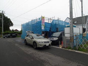 建て方開始です。