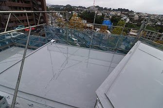 屋根防水工事完了です。