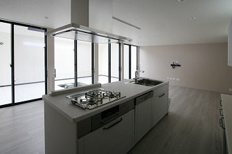 今週末は内覧会です。