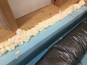 基礎断熱工事追加です。