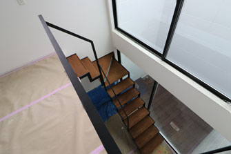 階段が設置されました