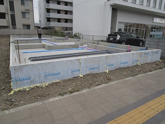 基礎完了しました。