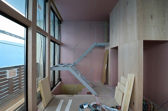 家具製作中です。